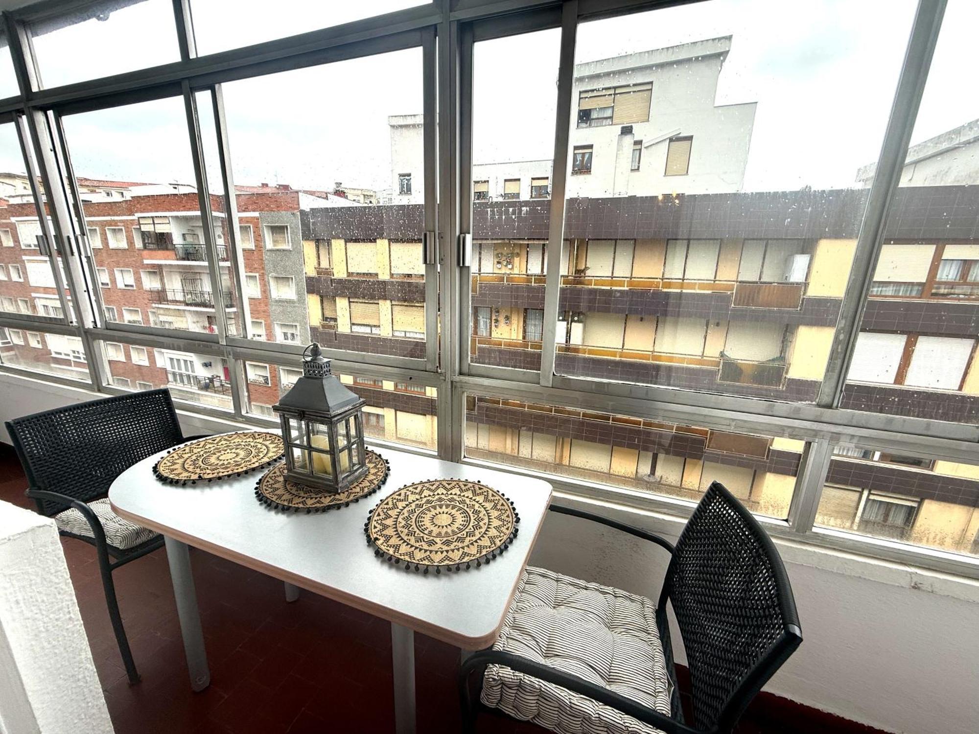 Piso Con Preciosa Galeria Y Garaje